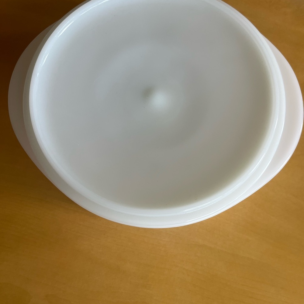 VINTAGE Glasbake 8” Atomic Starburst Milk Glass Covered Casserole - Picture 4 of 6